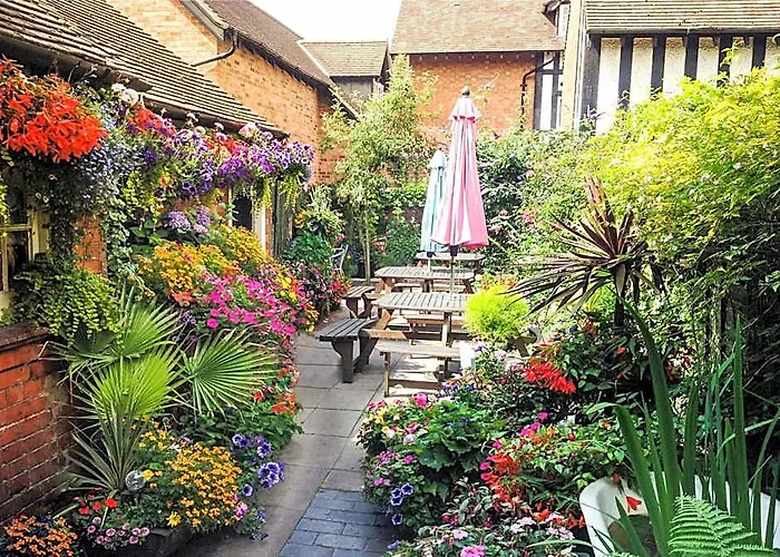 Bournville House & Cafe